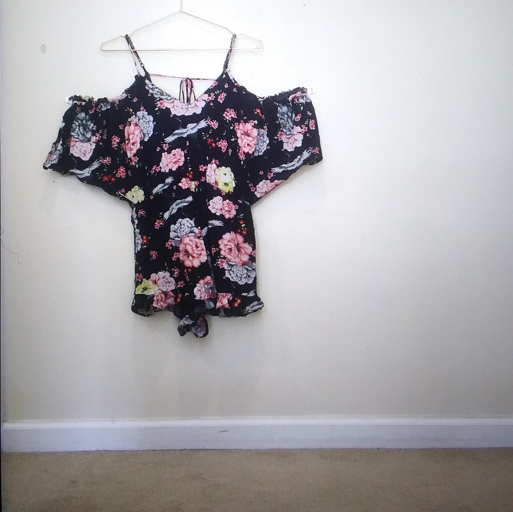 Loveposh Spaghetti Strap Cold Shoulder Romper